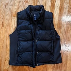 Women’s Gap Puffer Vest, Size L